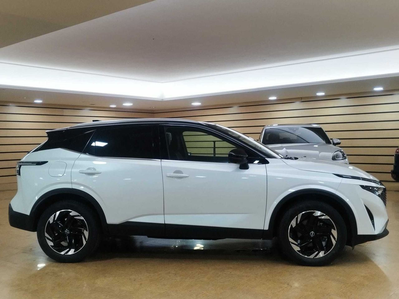 Nissan Qashqai DIG-T 116KW CVT N-CONNECTA  - Foto 2