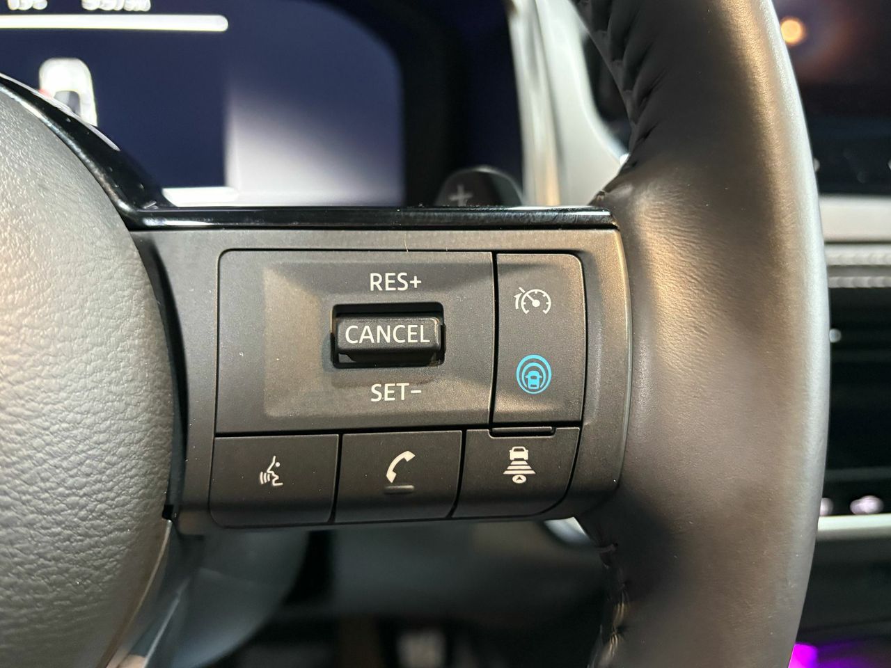 Nissan Qashqai DIG-T 116KW CVT N-CONNECTA  - Foto 2