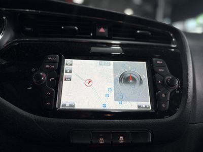 Kia Ceed 1.4 CRDi WGT Business 