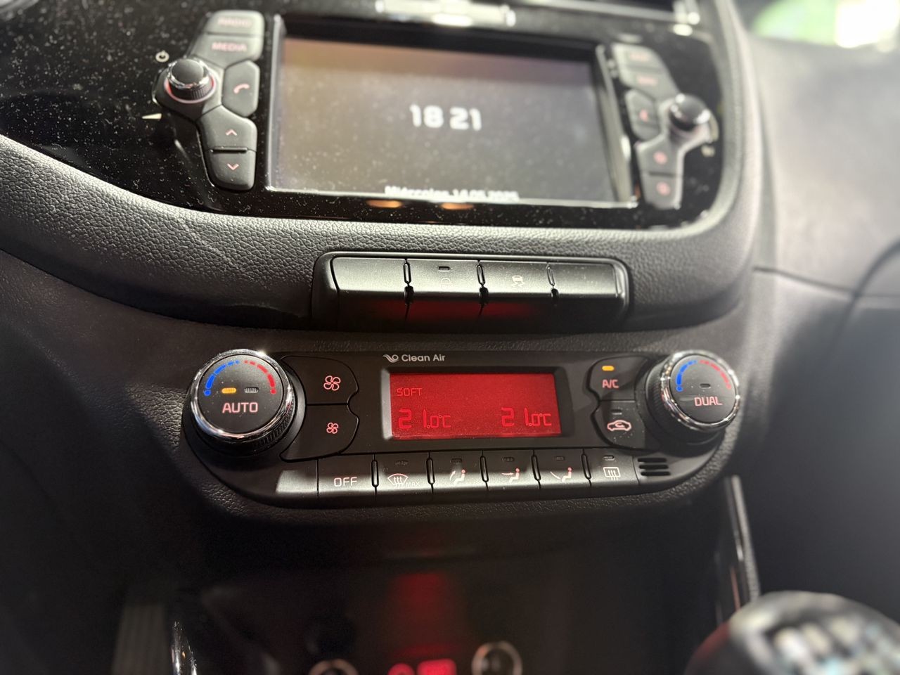 Kia Ceed 1.4 CRDi WGT Business  - Foto 2