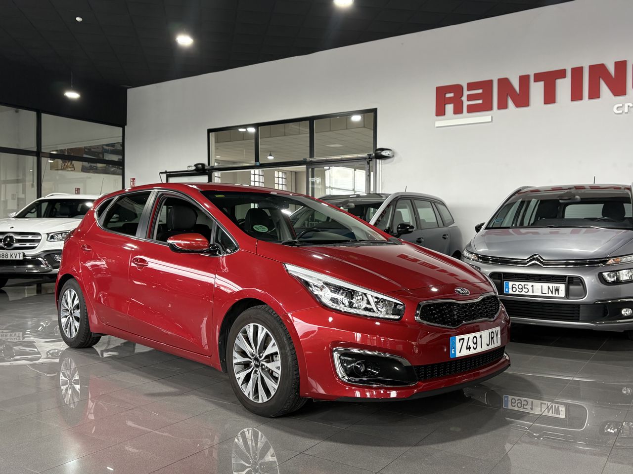 Kia Ceed 1.4 CRDi WGT Business  - Foto 2