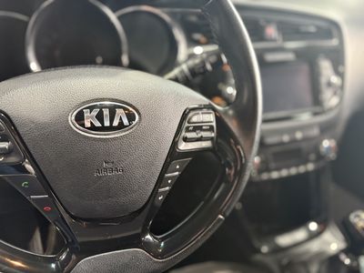 Kia Ceed 1.4 CRDi WGT Business 