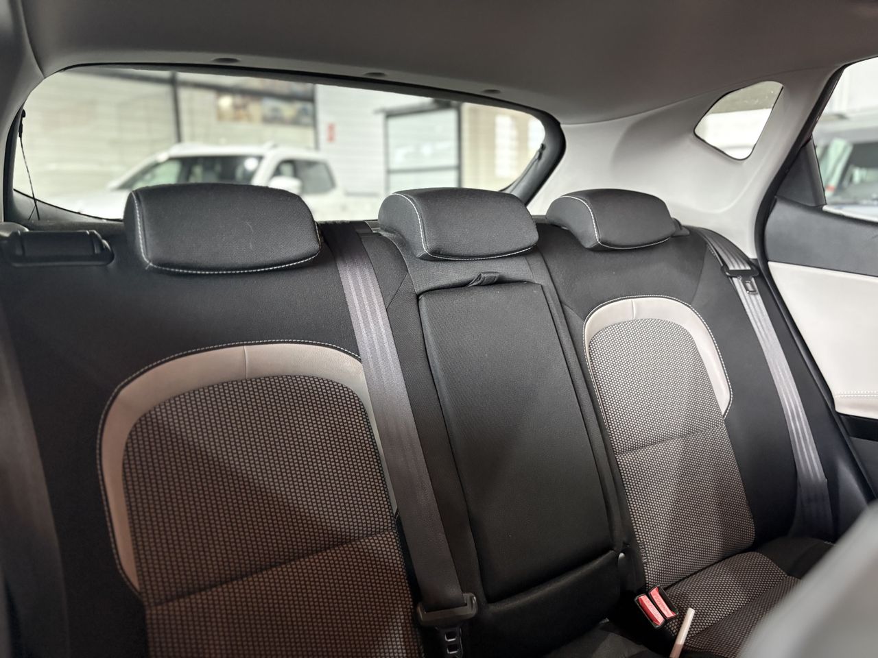 Kia Ceed 1.4 CRDi WGT Business  - Foto 2