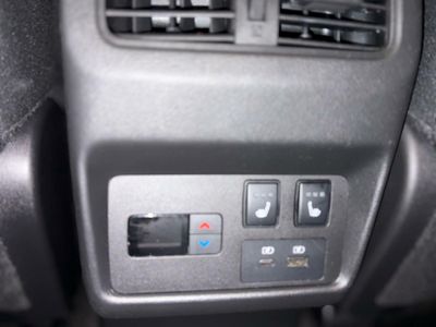 Nissan X-Trail 5PL 1.5 E-POWER 152KW 4X2 A/T N-CONNECTA e-power