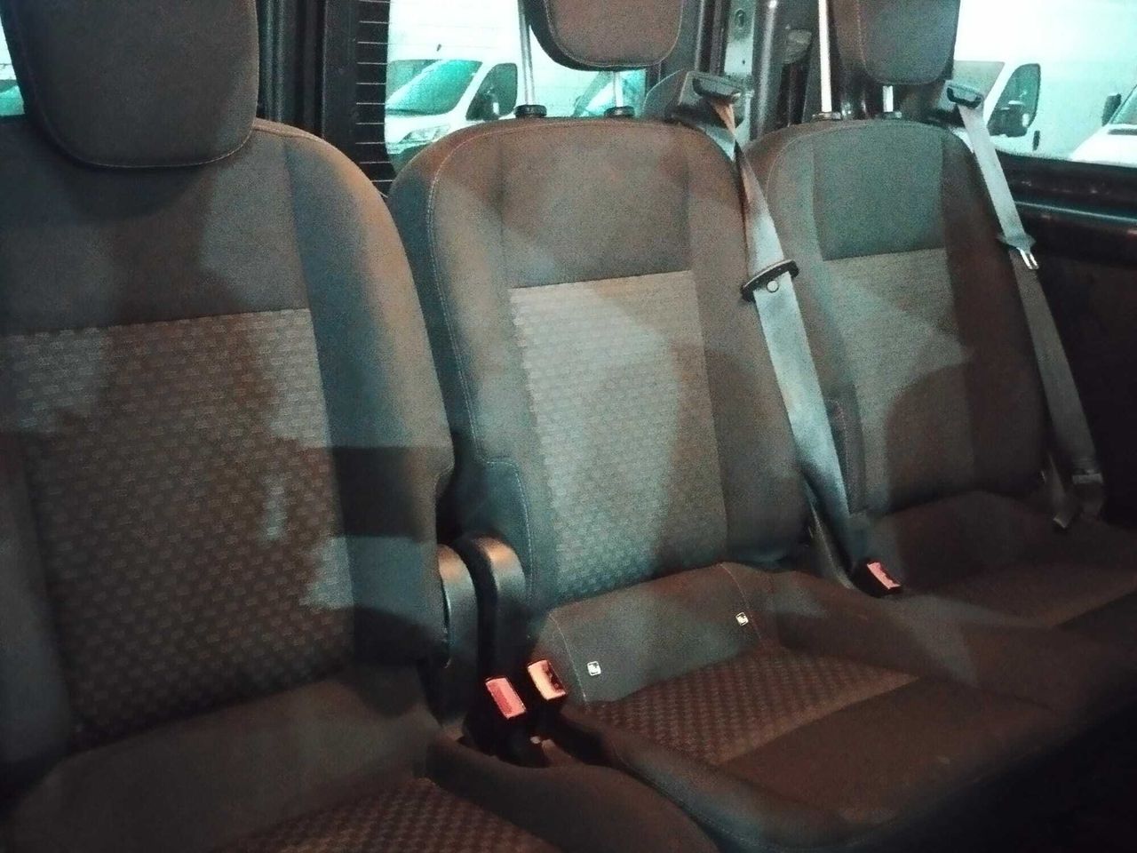 Ford Transit Custom KOMBI 2.0 TDCI 96KW 320 L1 TREND  - Foto 2