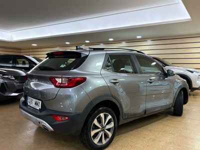 Kia Stonic 1.0 TGDi MHEV MT Drive 