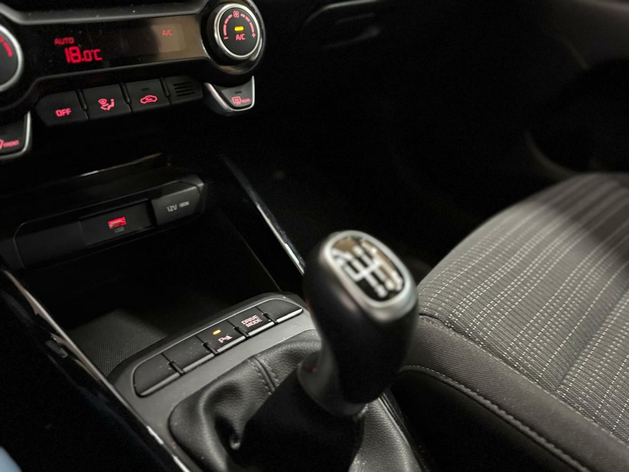 Kia Stonic 1.0 TGDi MHEV MT Drive  - Foto 2