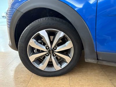 Kia Stonic 1.0 TGDi MHEV MT Drive 