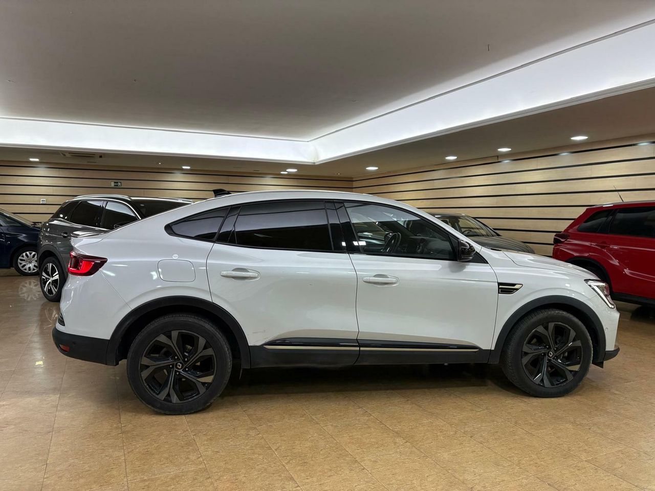 Renault Arkana ENET	E-TECH ENGINEERED FULL HYB. 105KW(145CV)  - Foto 2