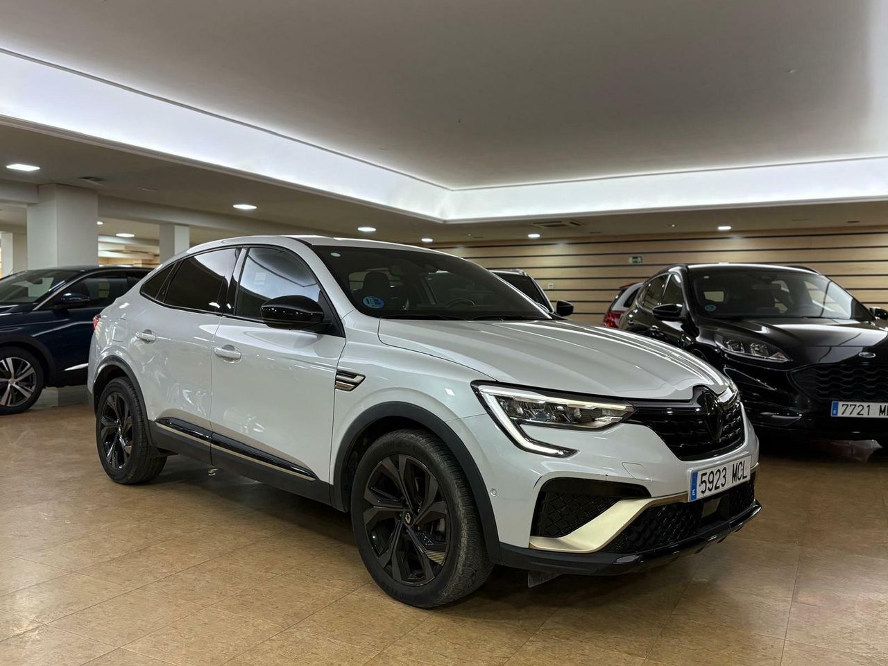 Renault Arkana ENET	E-TECH ENGINEERED FULL HYB. 105KW(145CV)  - Foto 2
