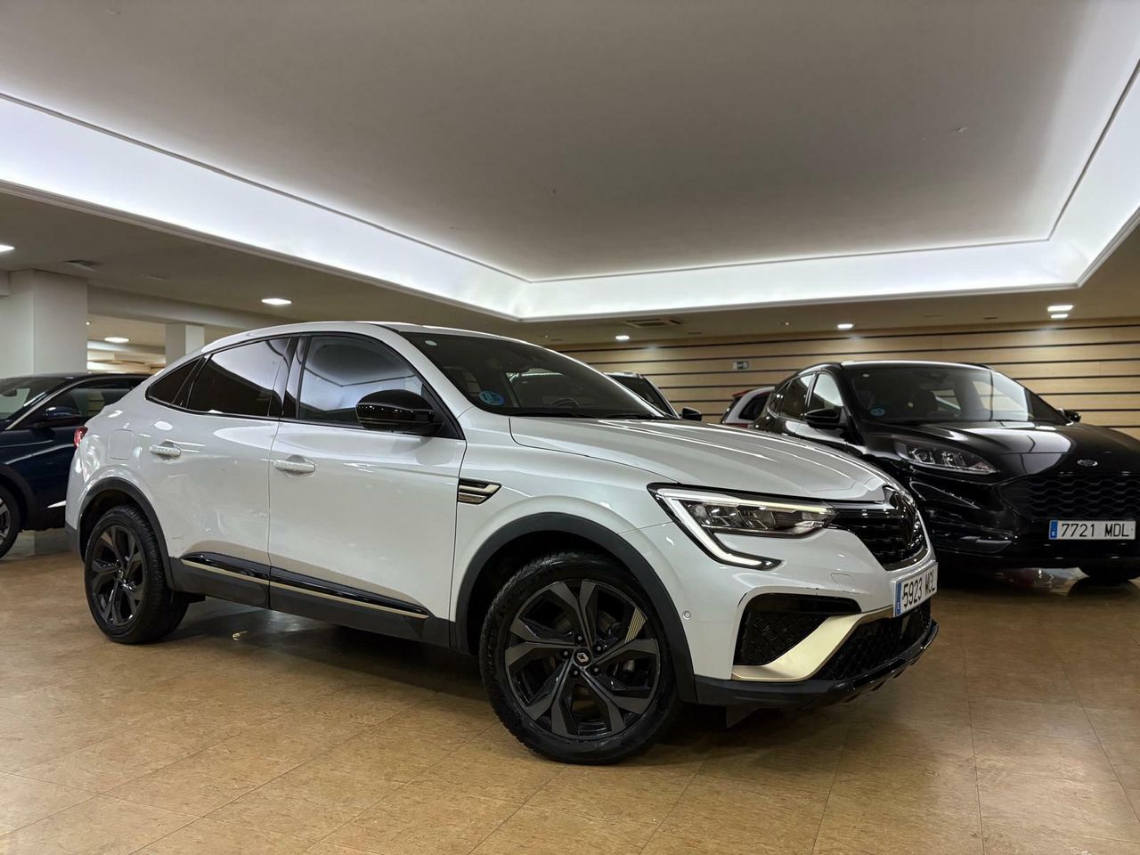 Renault Arkana ENET	E-TECH ENGINEERED FULL HYB. 105KW(145CV)  - Foto 2