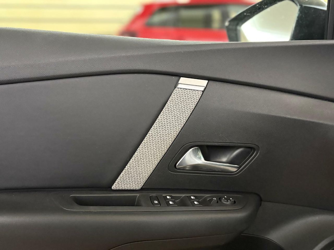 Citroën C4 PureTech 130 S&S 6v Shine  - Foto 2