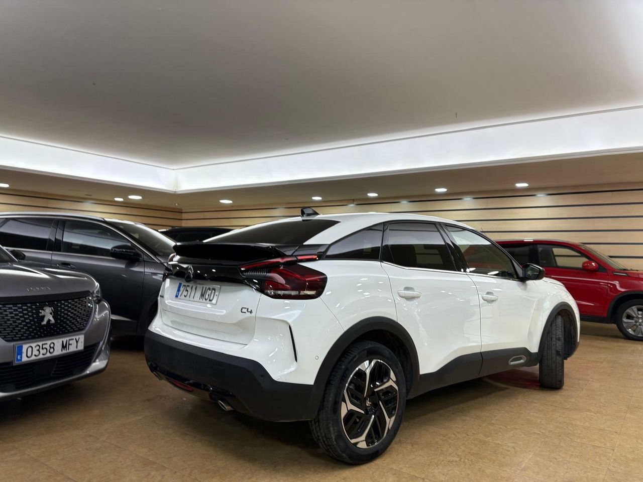 Citroën C4 PureTech 130 S&S 6v Shine  - Foto 2