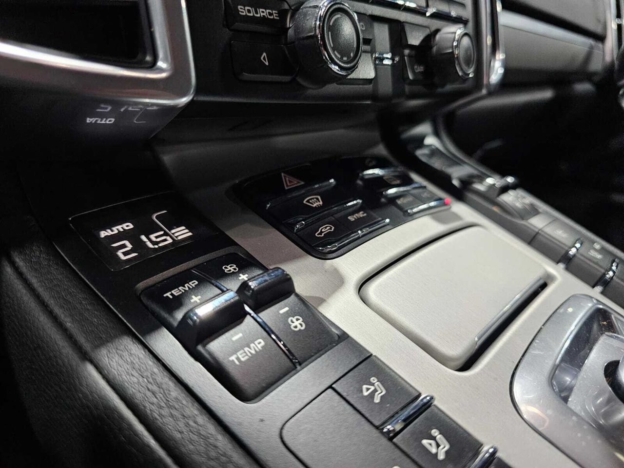 Porsche Cayenne 3.0 V6 245CV  - Foto 2