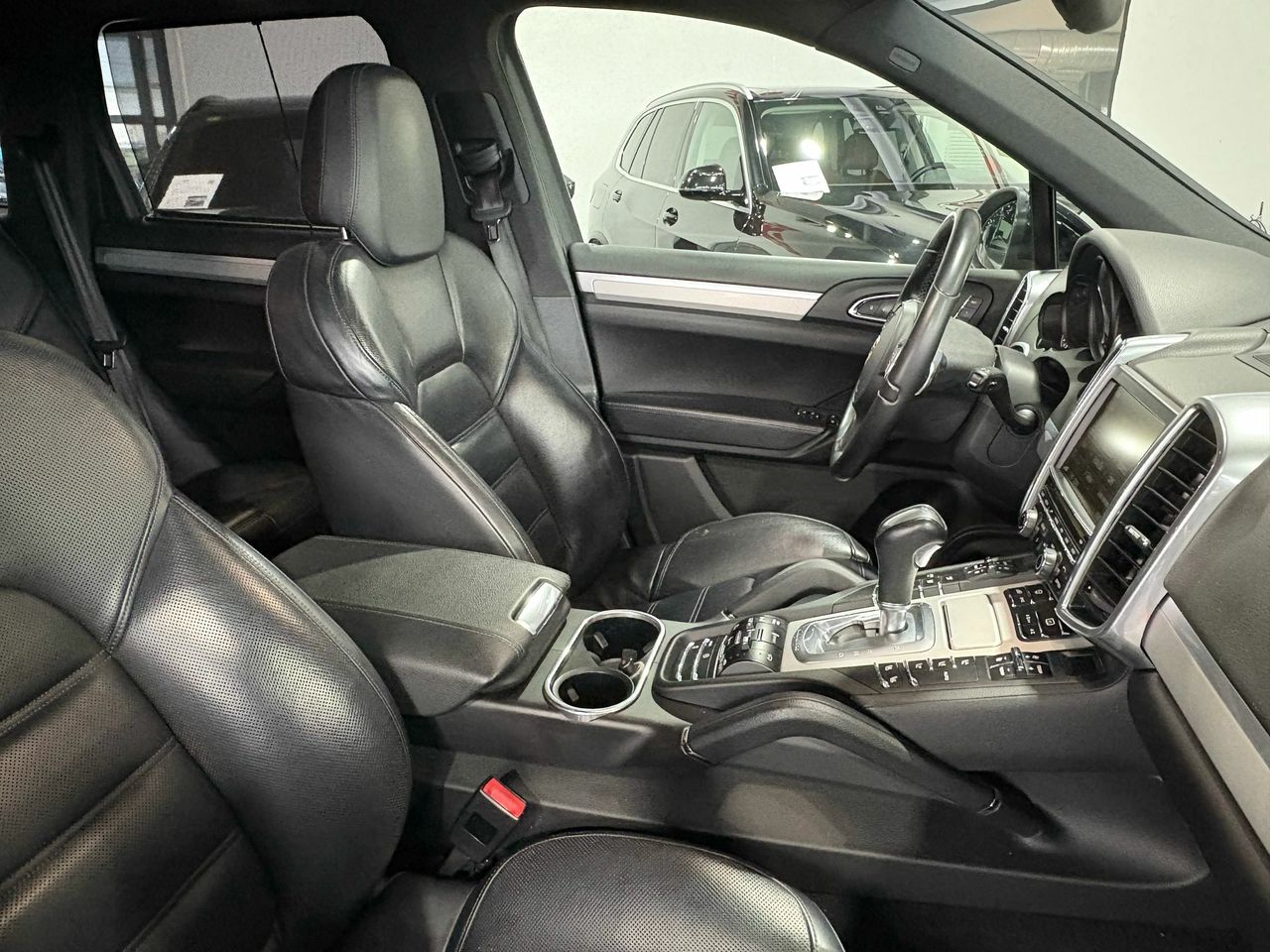 Porsche Cayenne 3.0 V6 245CV  - Foto 2