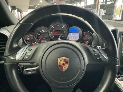 Porsche Cayenne 3.0 V6 245CV 