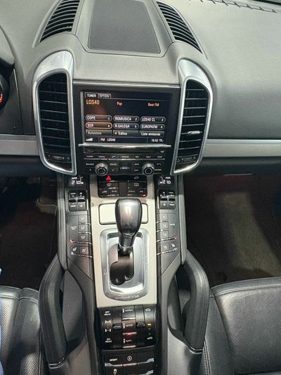 Porsche Cayenne 3.0 V6 245CV 