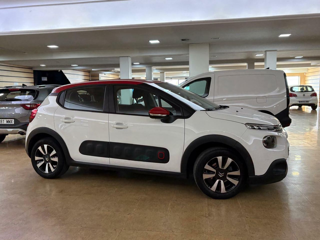 Citroën C3 PureTech 60KW (82CV) FEEL  - Foto 2