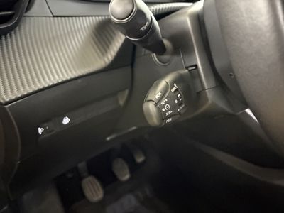 Peugeot 2008 Allure Puretech 100 S&S 6 Vel. 