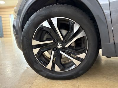 Peugeot 2008 Allure Puretech 100 S&S 6 Vel. 