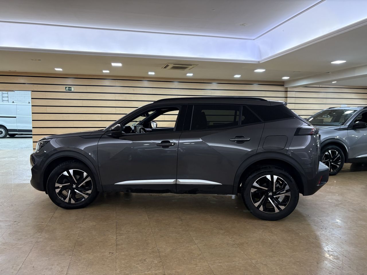 Peugeot 2008 Allure Puretech 100 S&S 6 Vel.  - Foto 2