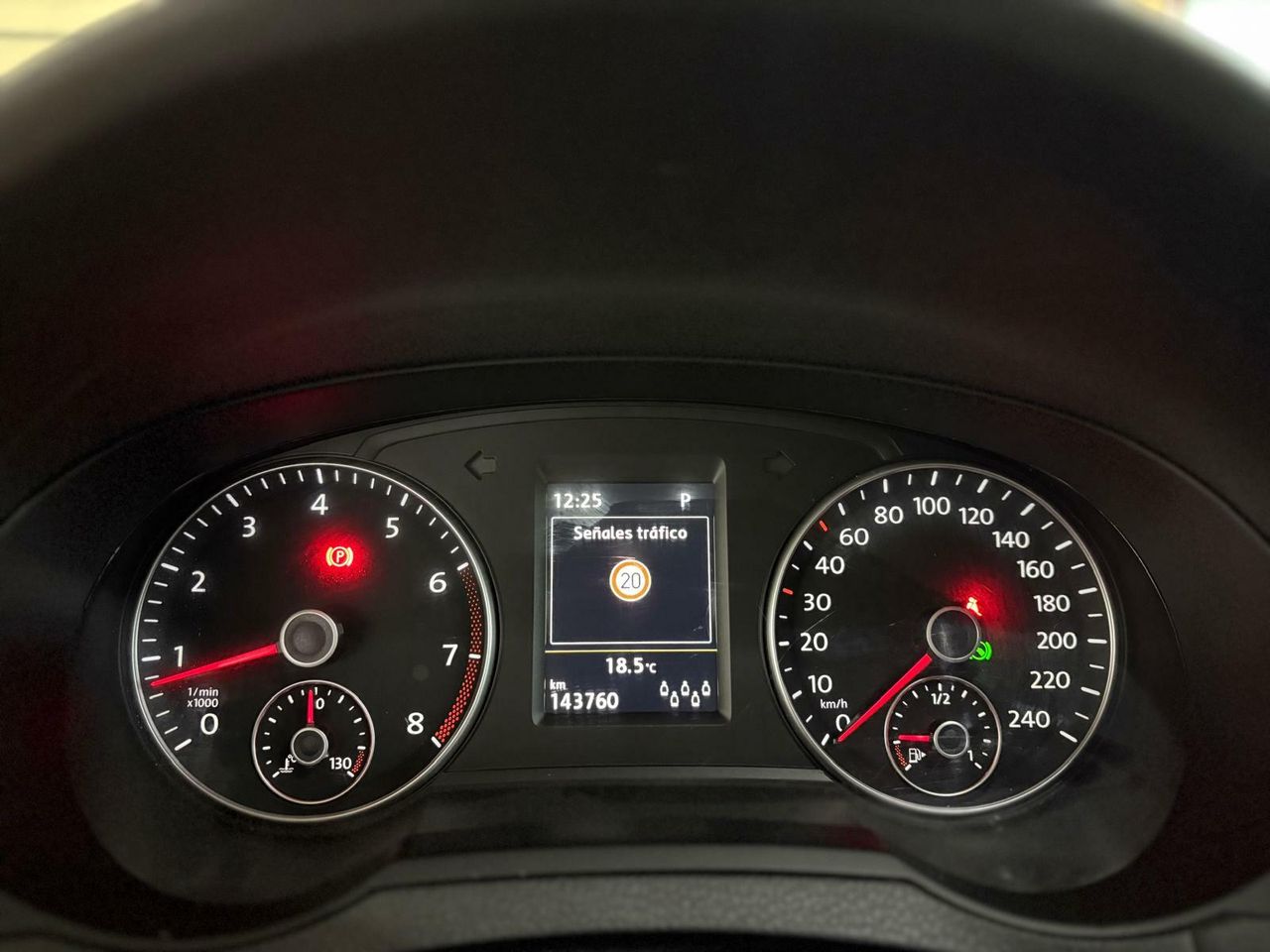 Seat Alhambra EXLGO	1.4 TSI 110KW DSG S/S EXCELLEN GO PUERTAS ELECTRICAS - Foto 2