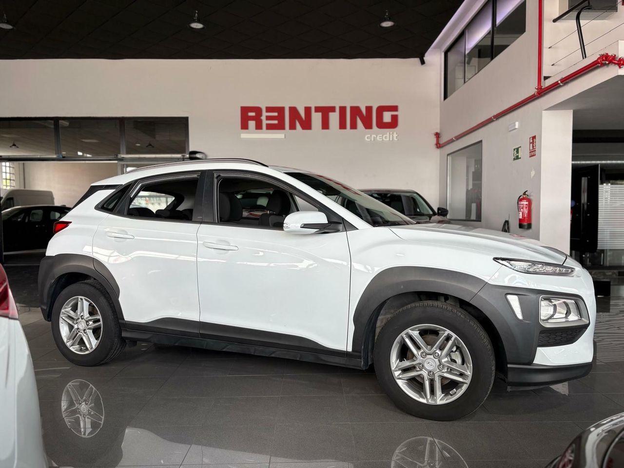 Hyundai Kona KONA TGDI 1.0 120CV 4X2 KLASS  - Foto 2
