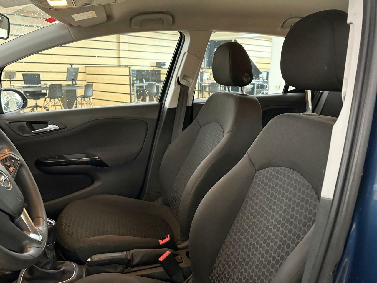Opel Corsa 1.2 70CV  - Foto 2