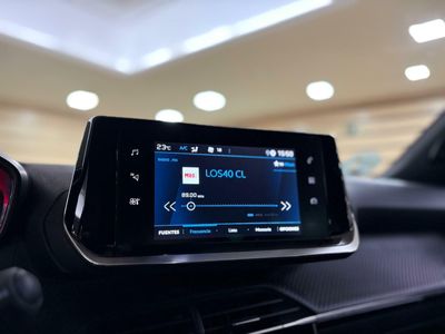 Peugeot 2008 Allure Puretech 100 S&S 6 Vel. 