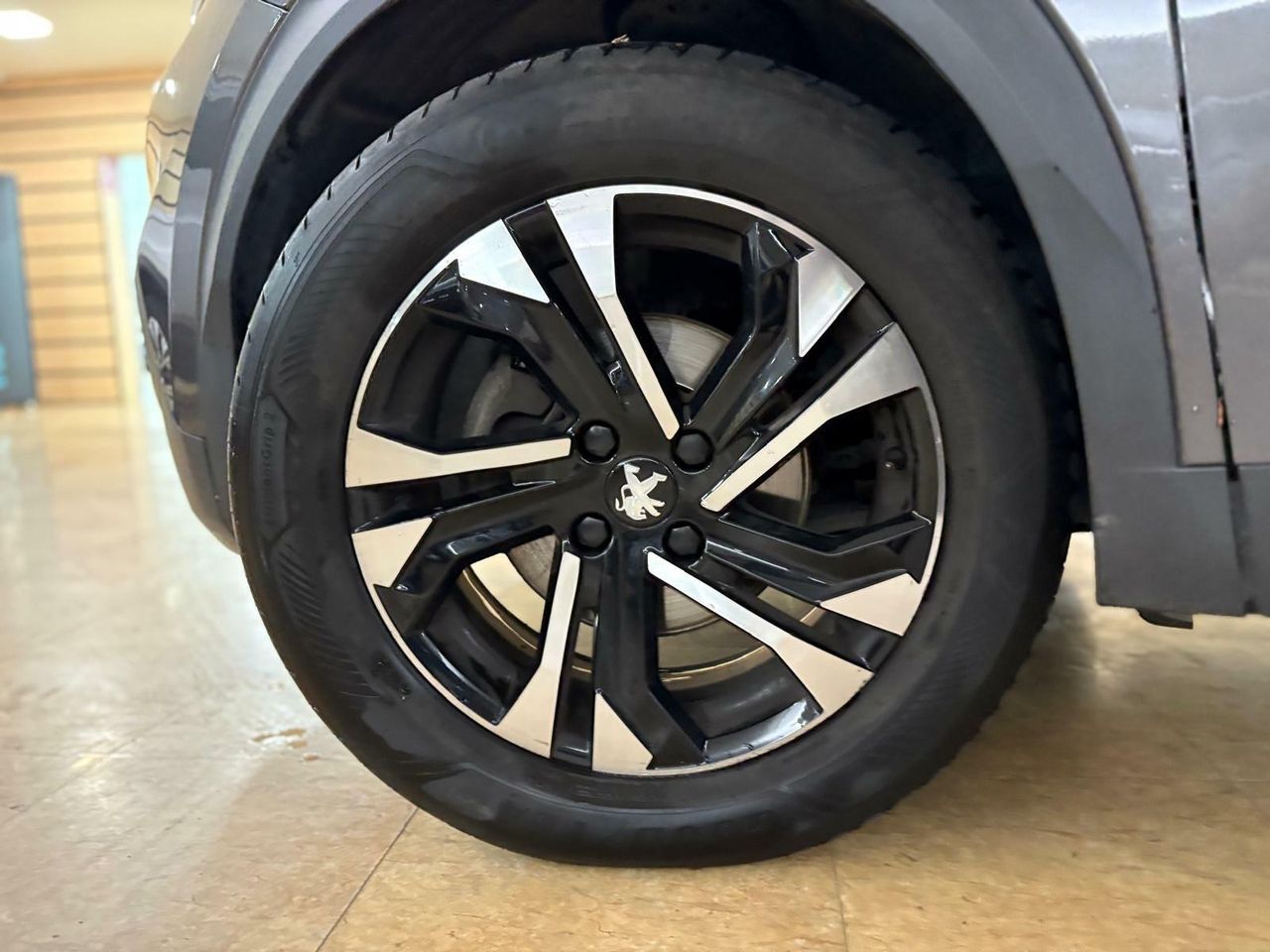 Peugeot 2008 Allure Puretech 100 S&S 6 Vel.  - Foto 2