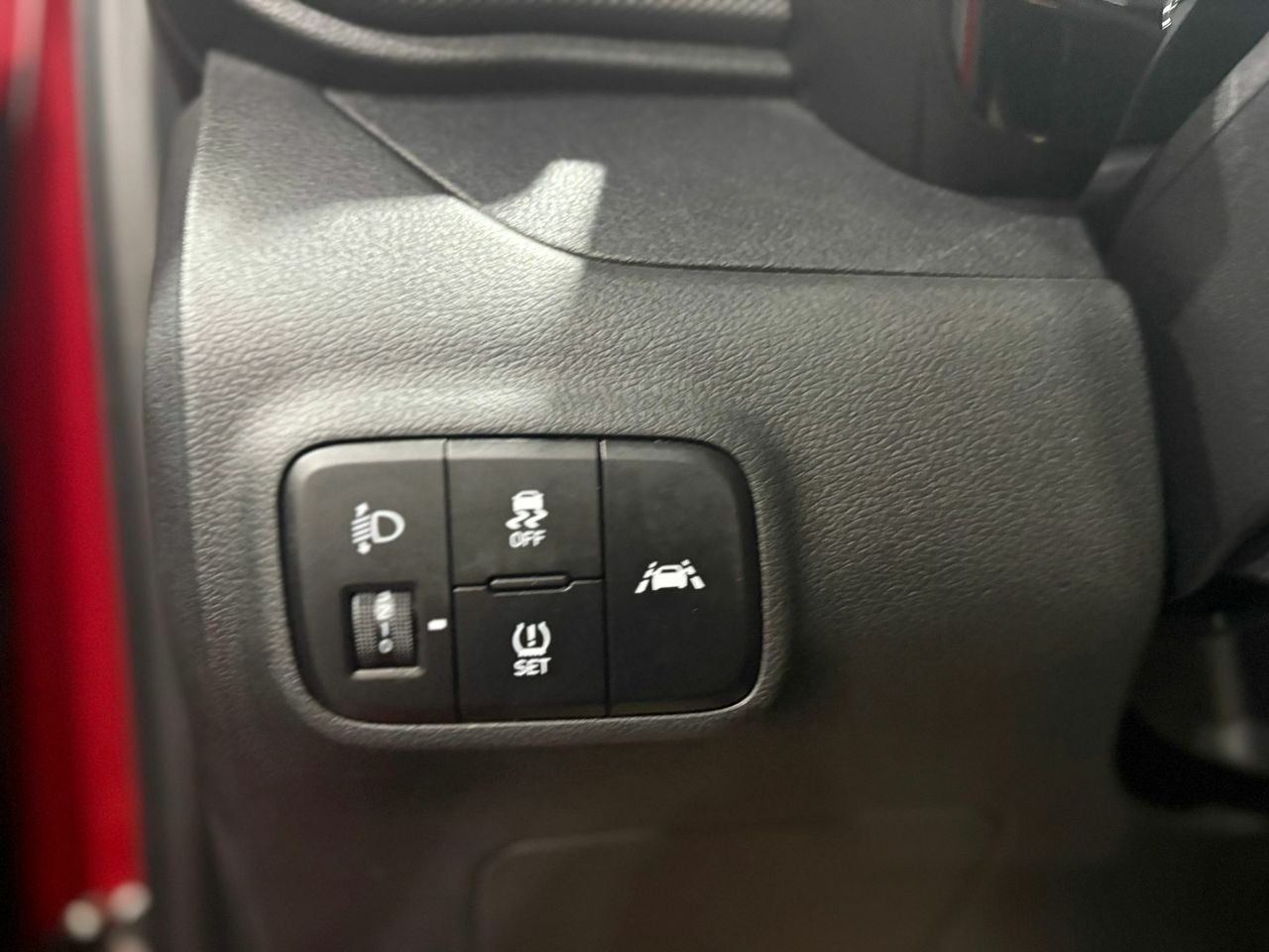 Hyundai i10 TECNO 1000 Llantas de aleación, LED diurnos, color bicolor opcional, pantalla 8″, antinieblas - Foto 2