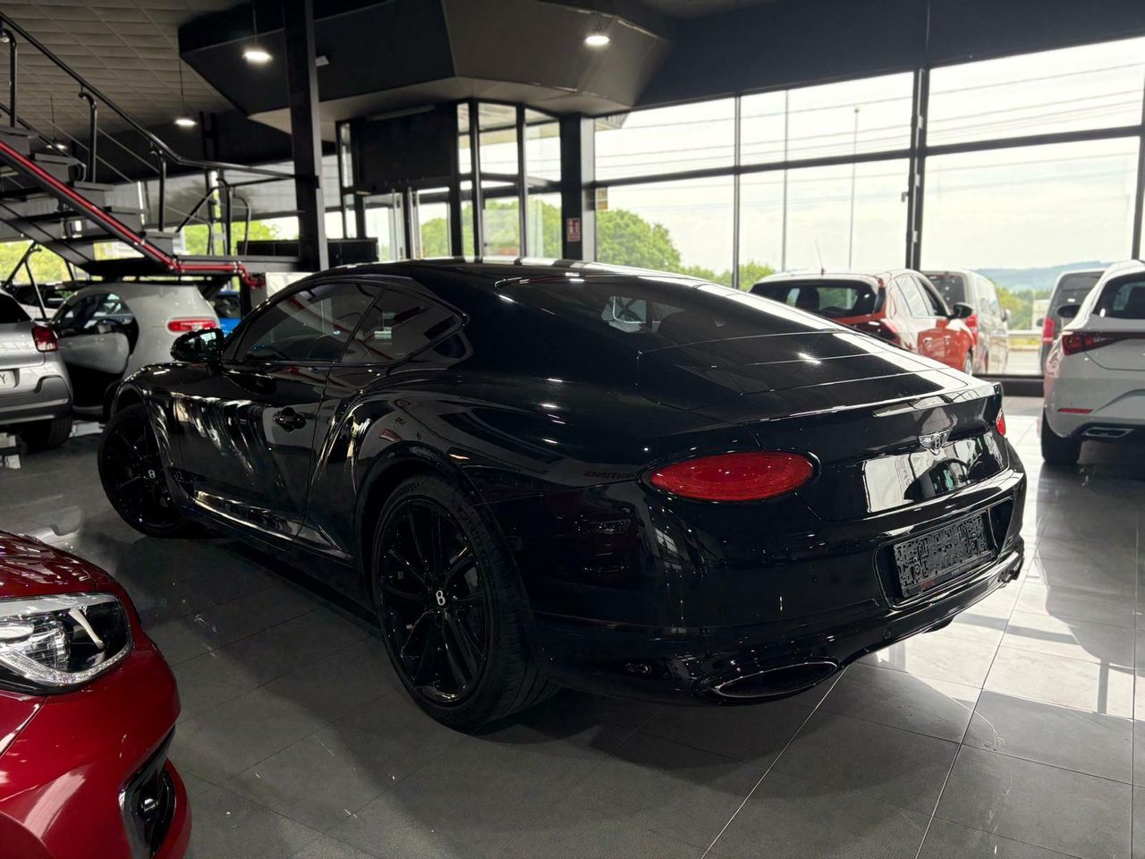 Bentley Continental GT Mulliner Blackline FIRST EDITION 635CV / BELUGA  2019 BENTLEY CONTINENTAL W12 BELUGA - Foto 2