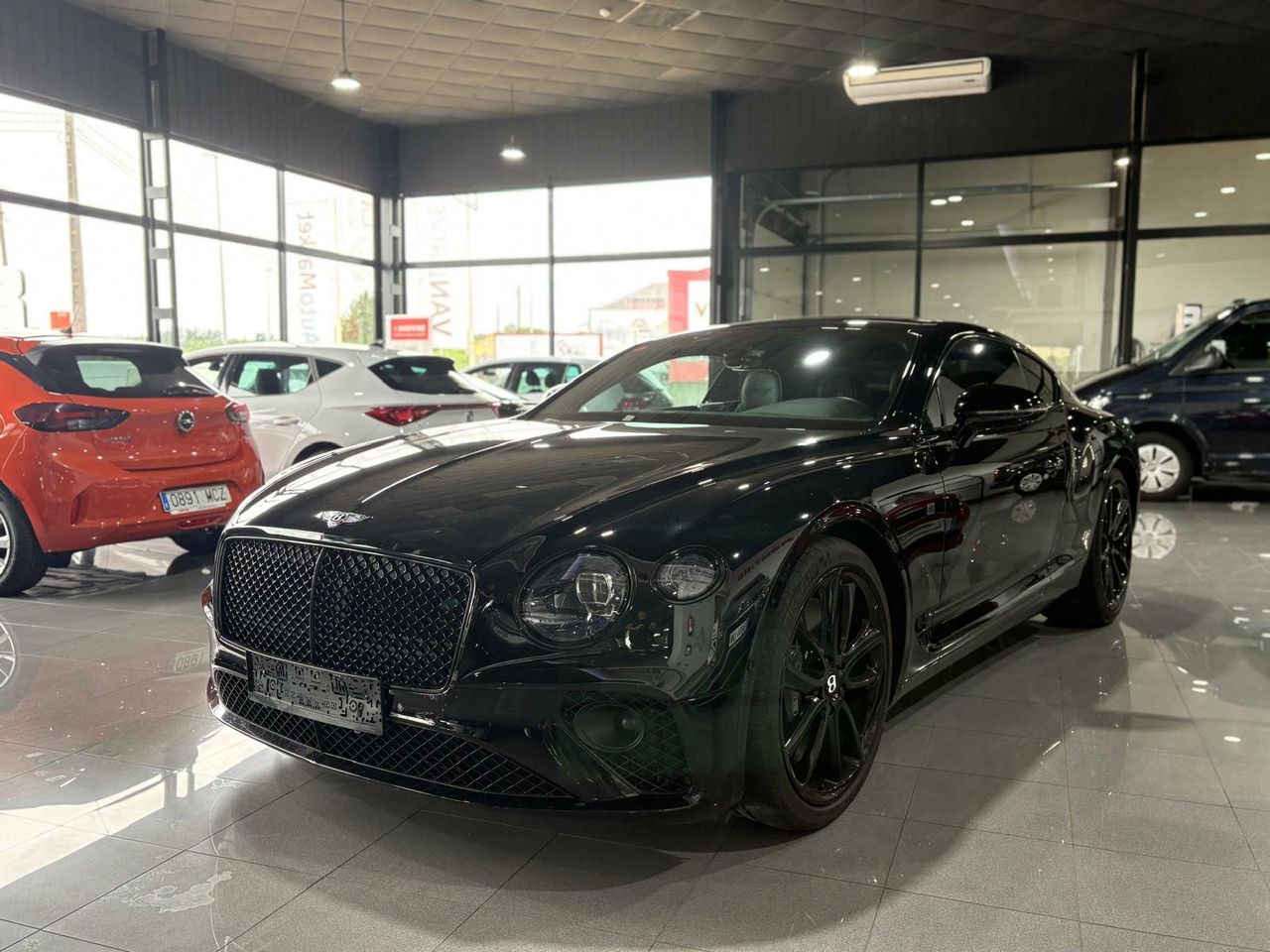 Bentley Continental GT Mulliner Blackline FIRST EDITION 635CV / BELUGA  2019 BENTLEY CONTINENTAL W12 BELUGA - Foto 2