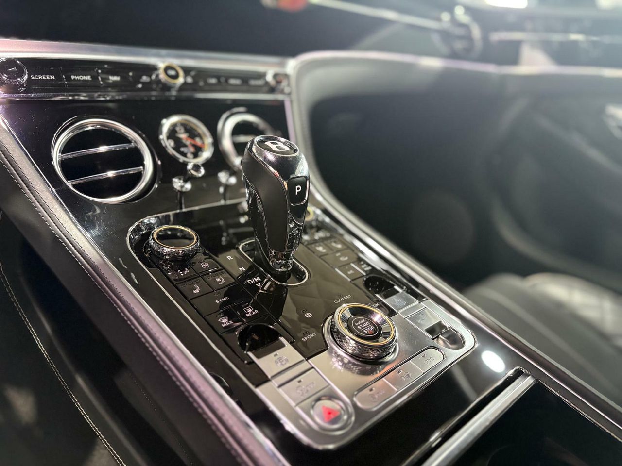 Bentley Continental GT Mulliner Blackline FIRST EDITION 635CV / BELUGA  2019 BENTLEY CONTINENTAL W12 BELUGA - Foto 2
