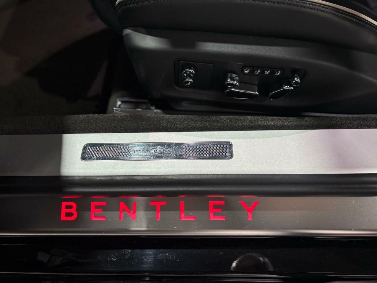Bentley Continental GT Mulliner Blackline FIRST EDITION 635CV / BELUGA  2019 BENTLEY CONTINENTAL W12 BELUGA - Foto 2