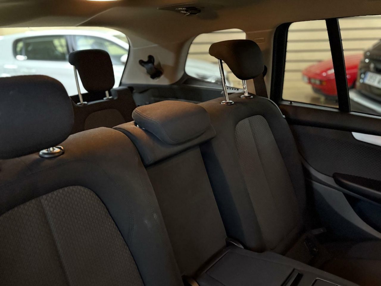 BMW Serie 2 Gran Tourer 218 d 7 plazas  - Foto 2