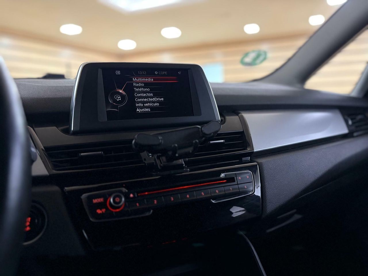 BMW Serie 2 Gran Tourer 218 d 7 plazas  - Foto 2