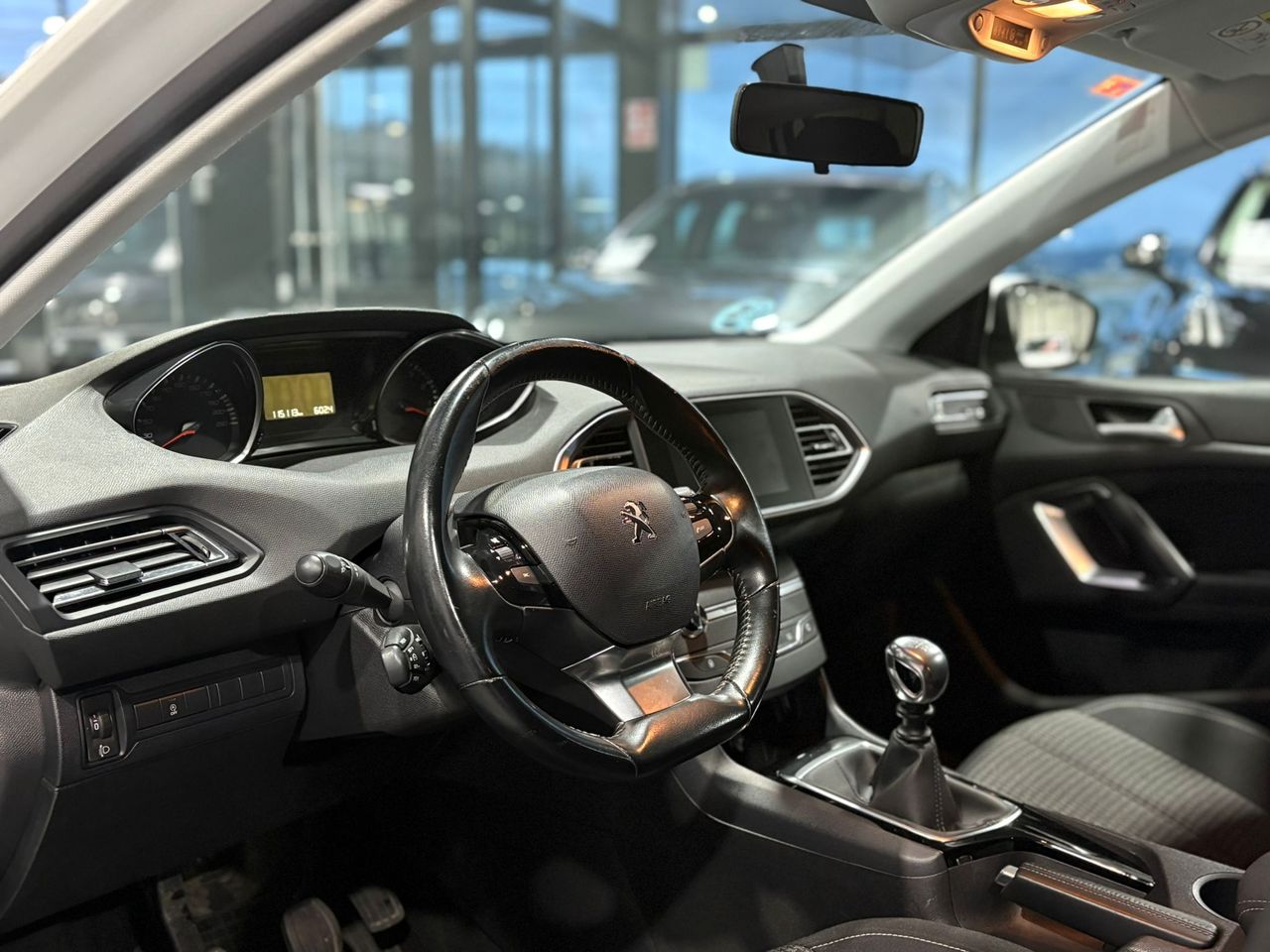 Peugeot 308 Business Line 1.2 PureTech 81KW (110CV)  - Foto 2