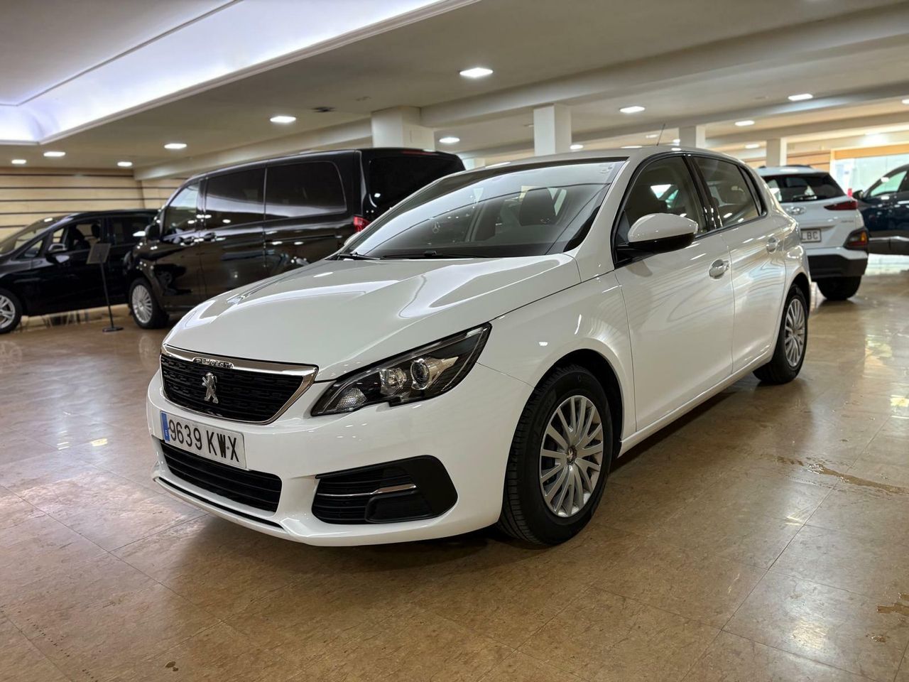 Peugeot 308 Business Line 1.2 PureTech 81KW (110CV)  - Foto 2