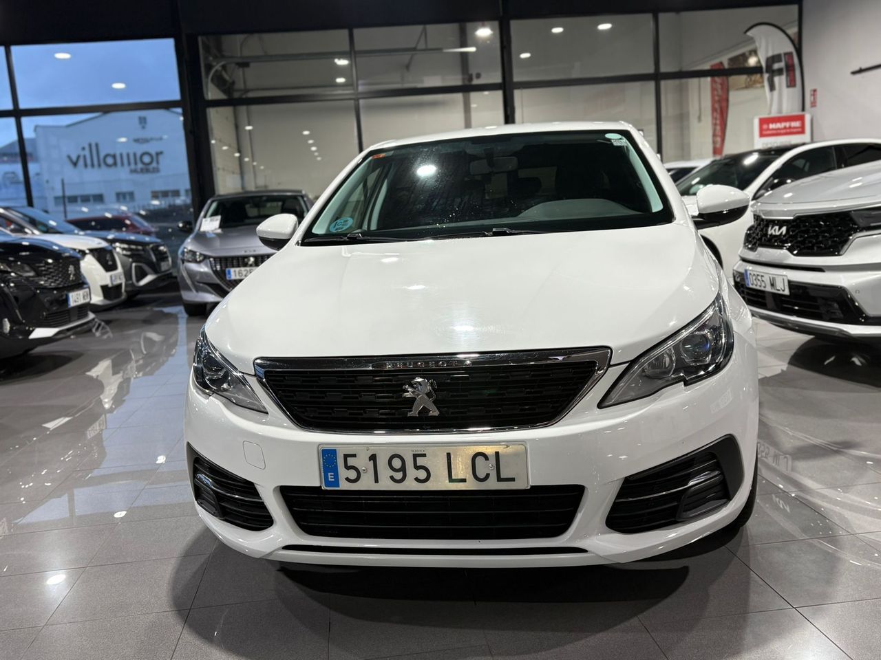 Peugeot 308 Business Line 1.2 PureTech 81KW (110CV)  - Foto 2
