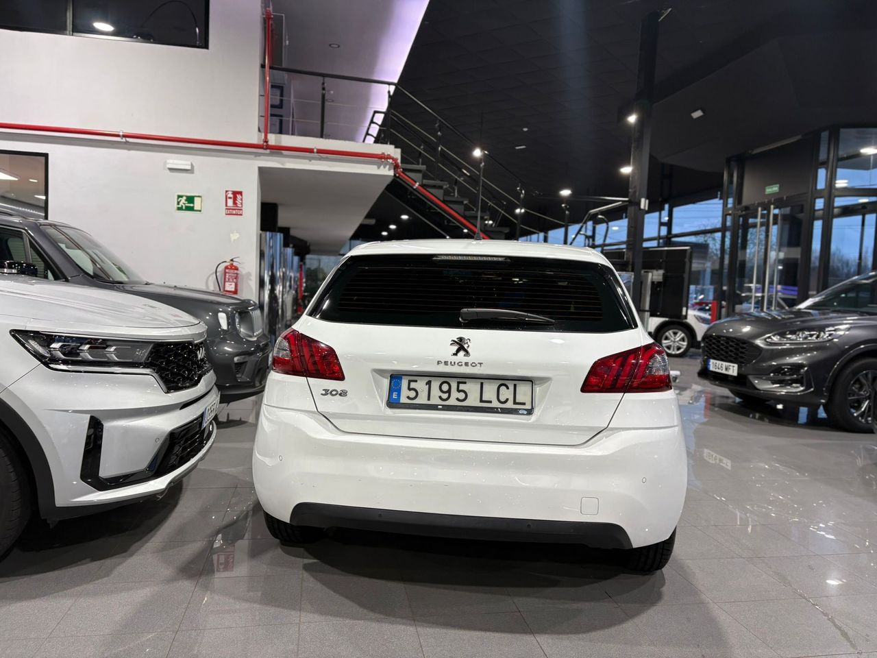 Peugeot 308 Business Line 1.2 PureTech 81KW (110CV)  - Foto 2