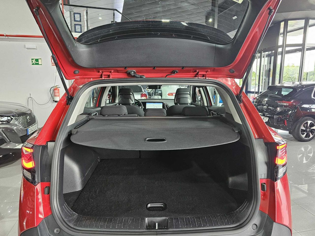 Kia Sportage DRIVH	1.6 T-GDI HEV 171KW (230CV) DRIVE 4X2  - Foto 2