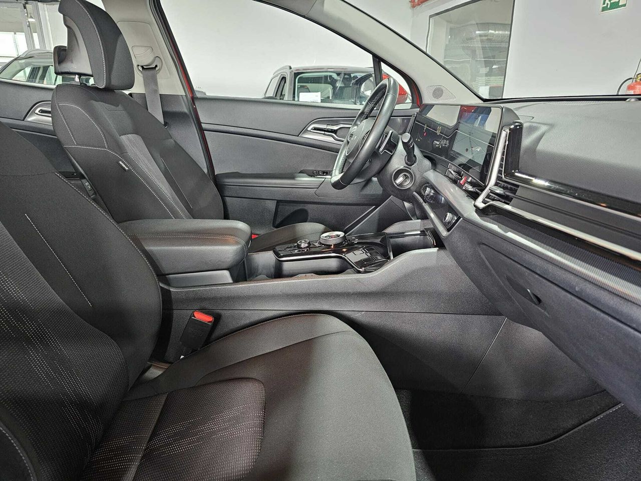 Kia Sportage DRIVH	1.6 T-GDI HEV 171KW (230CV) DRIVE 4X2  - Foto 2