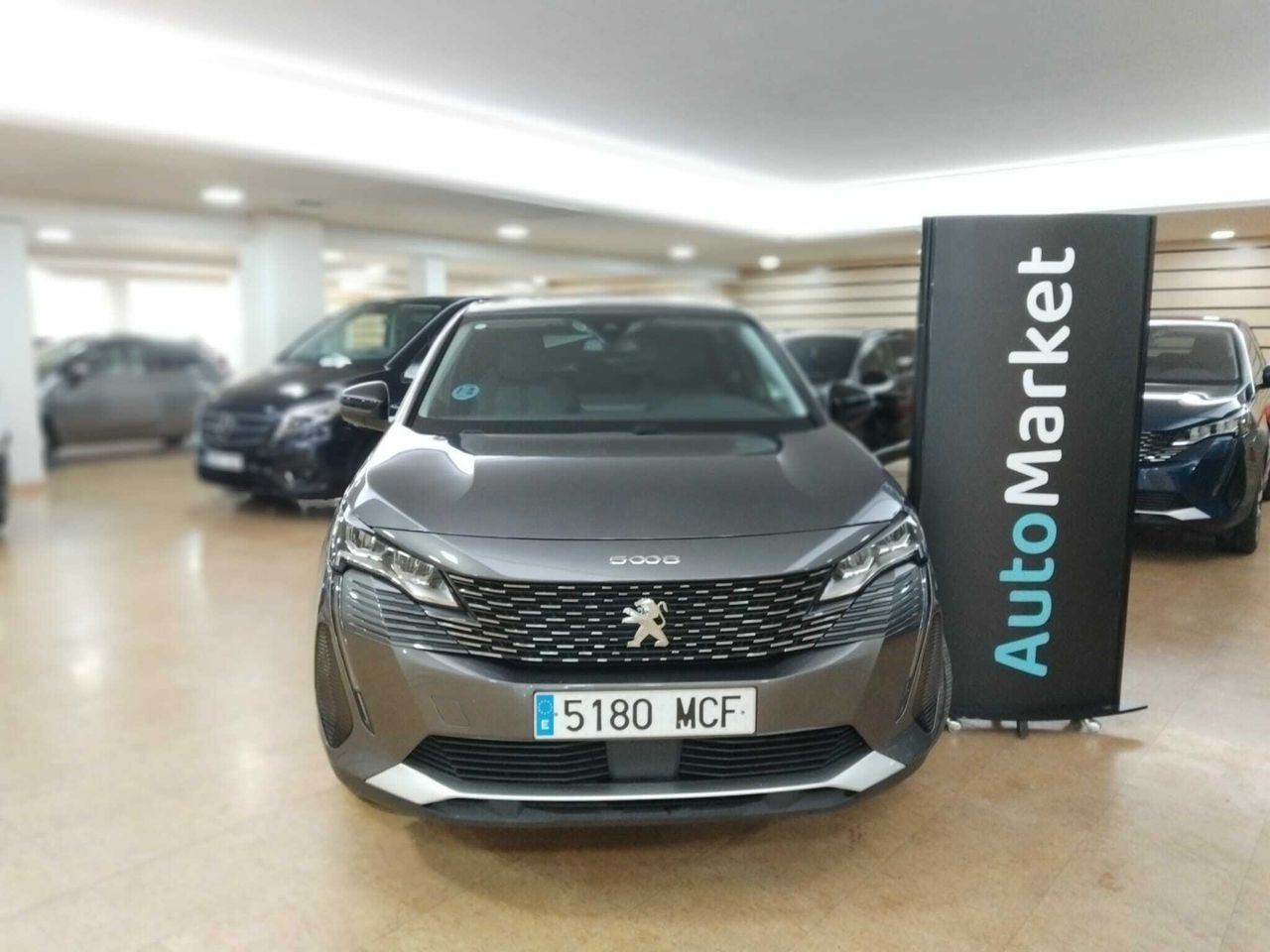 Peugeot 5008 ALLUR	1.2 PURETECH 96KW S&S ALLURE EAT8  - Foto 2