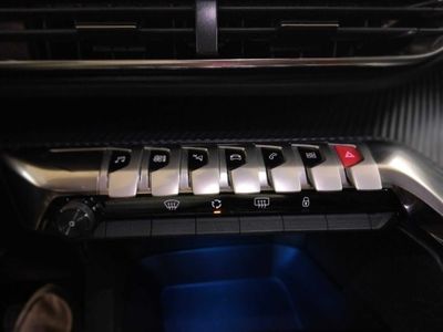 Peugeot 5008 ALLUR	1.2 PURETECH 96KW S&S ALLURE EAT8 