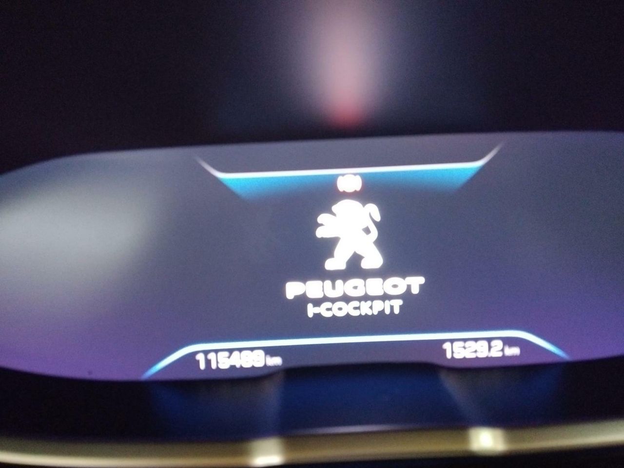 Peugeot 5008 ALLUR	1.2 PURETECH 96KW S&S ALLURE EAT8  - Foto 2