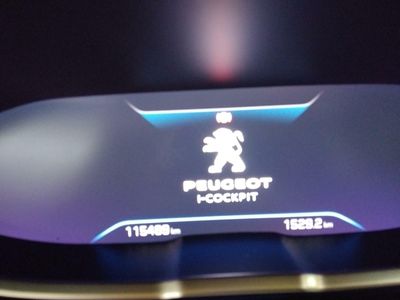 Peugeot 5008 ALLUR	1.2 PURETECH 96KW S&S ALLURE EAT8 