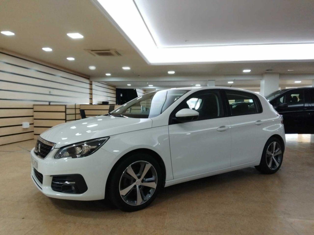 Peugeot 308 active 130cv puretech 6v - Foto 2
