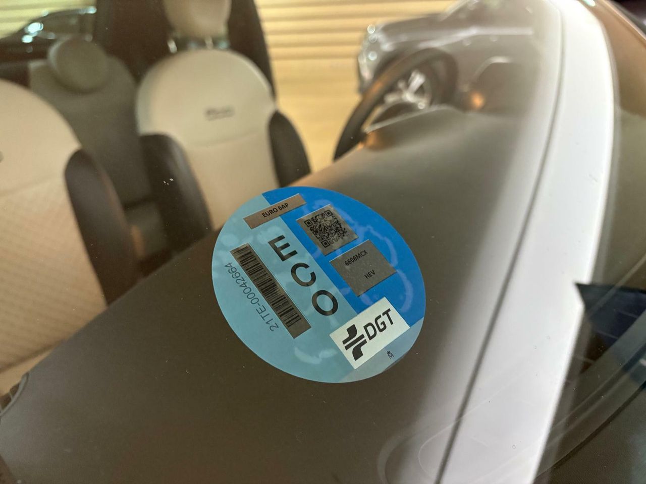 Fiat 500 DOLCEVITA 1.0 HYBRID  - Foto 2