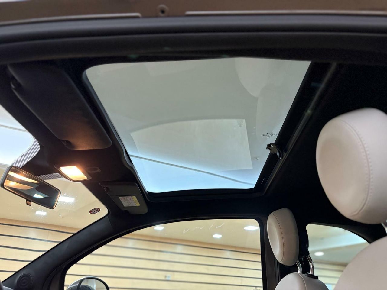 Fiat 500 DOLCEVITA 1.0 HYBRID  - Foto 2